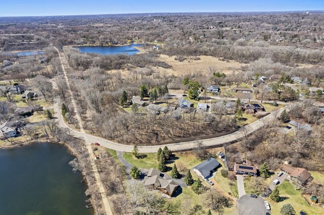 5041 Dominick Drive, Minnetonka, MN 55343