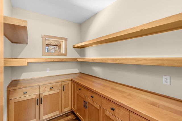 5041 Dominick Drive, Minnetonka, MN 55343