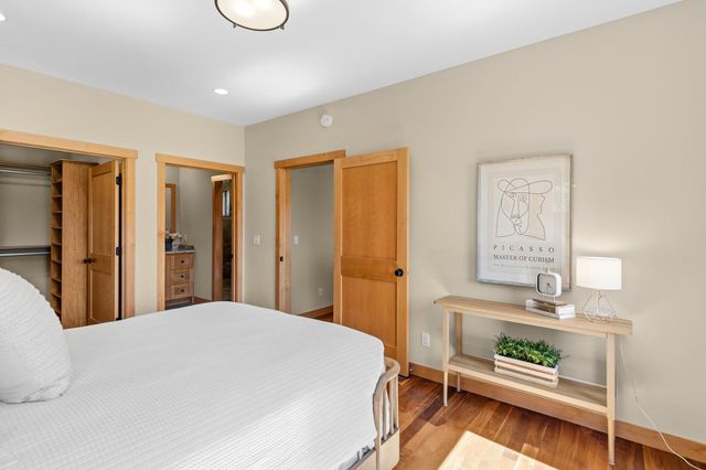 5041 Dominick Drive, Minnetonka, MN 55343