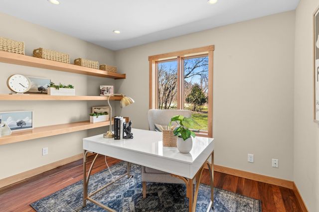 5041 Dominick Drive, Minnetonka, MN 55343