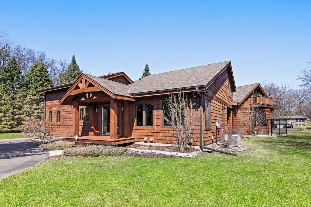 5041 Dominick Drive, Minnetonka, MN 55343