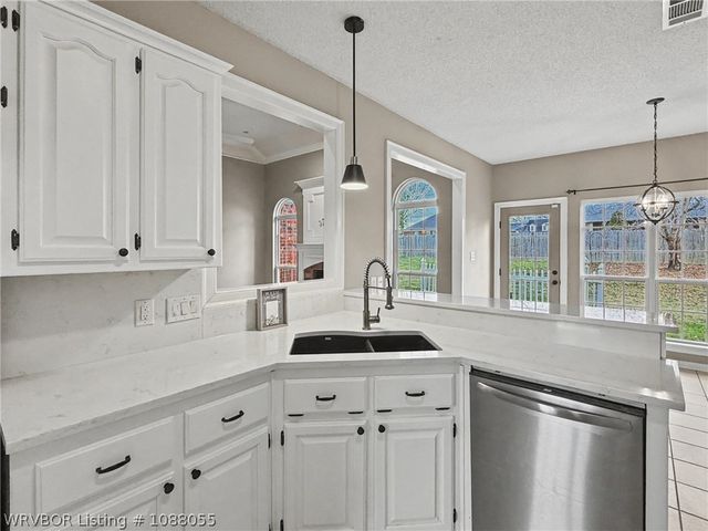 5805 Meadow Brook Drive, Fort Smith, AR 72916