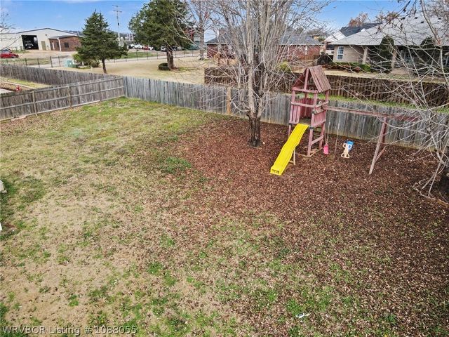 5805 Meadow Brook Drive, Fort Smith, AR 72916