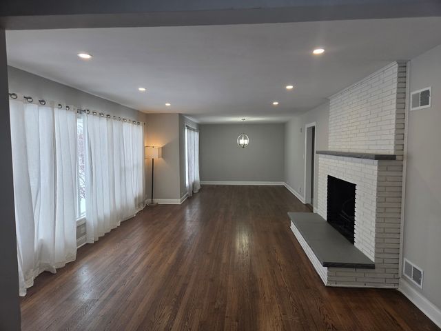 31 Graymoor Lane, Olympia Fields, IL 60461