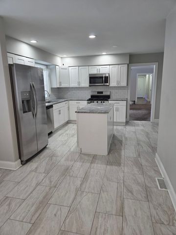 31 Graymoor Lane, Olympia Fields, IL 60461