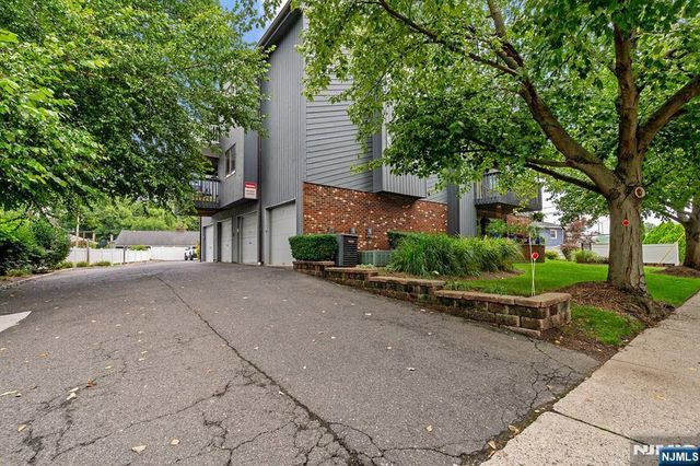 555 Riverside Avenue 12, Rutherford, NJ 07070