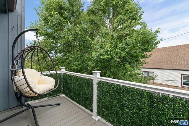 555 Riverside Avenue 12, Rutherford, NJ 07070