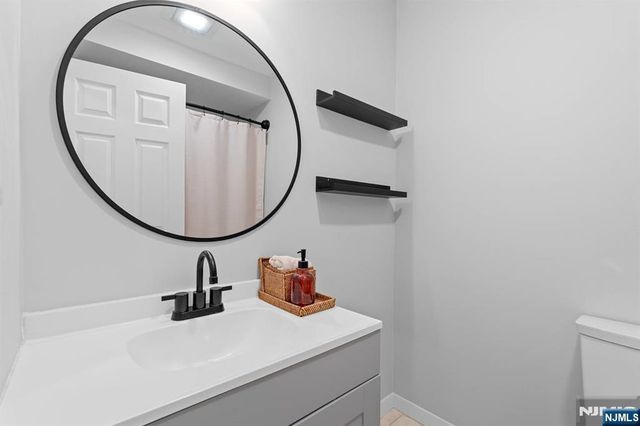 555 Riverside Avenue 12, Rutherford, NJ 07070