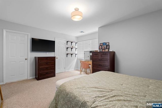 555 Riverside Avenue 12, Rutherford, NJ 07070