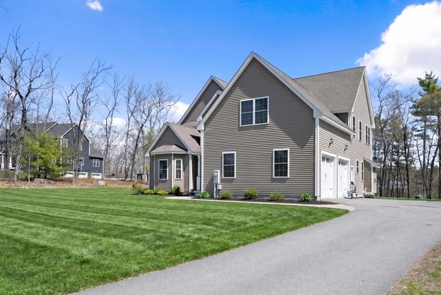 44 Sheffield Street, Windham, NH 03087