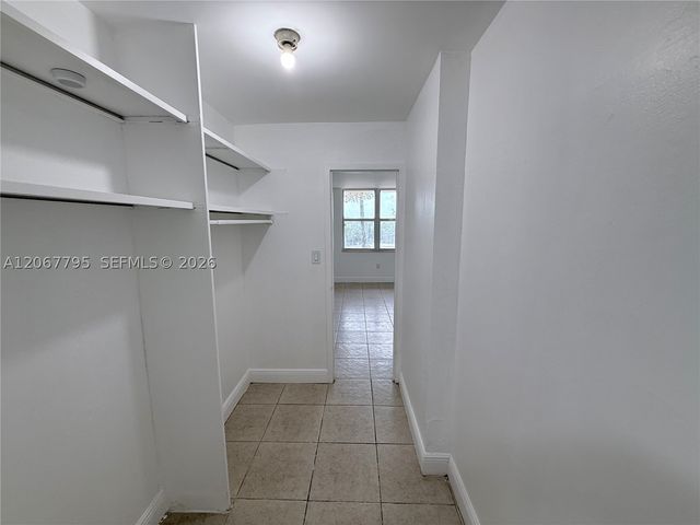 1800 Sans Souci Blvd 426, North Miami, FL 33181