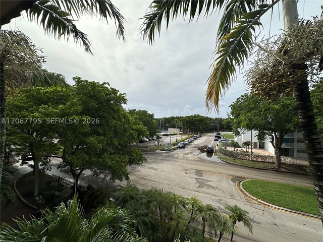 1800 Sans Souci Blvd 426, North Miami, FL 33181