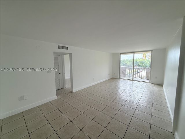 1800 Sans Souci Blvd 426, North Miami, FL 33181