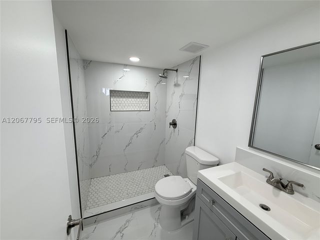 1800 Sans Souci Blvd 426, North Miami, FL 33181