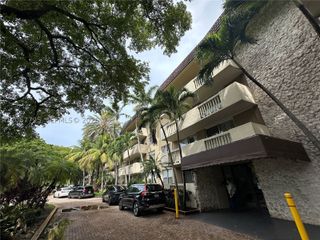 1800 Sans Souci Blvd 426, North Miami, FL 33181