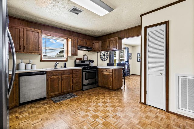 234 Mayhaw, Onalaska, TX 77360