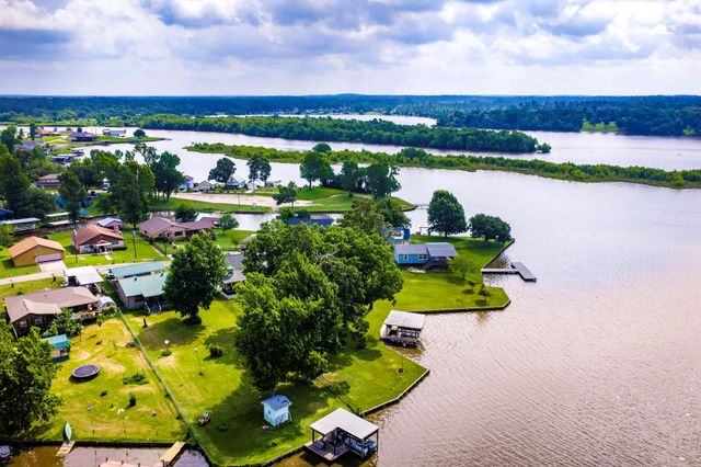234 Mayhaw, Onalaska, TX 77360