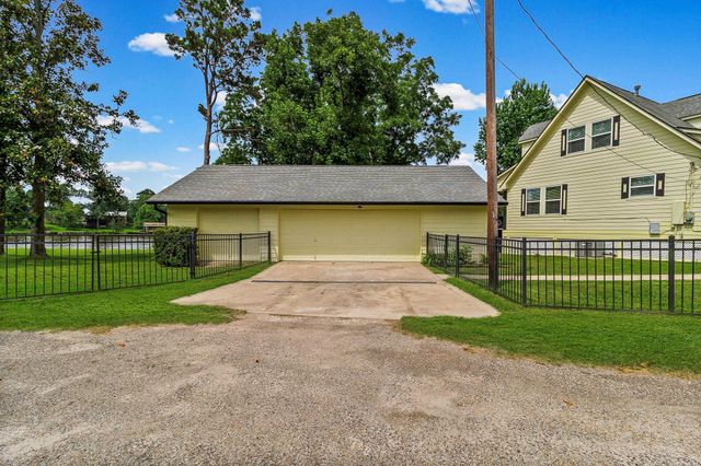 234 Mayhaw, Onalaska, TX 77360