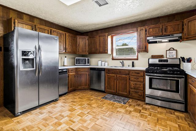 234 Mayhaw, Onalaska, TX 77360