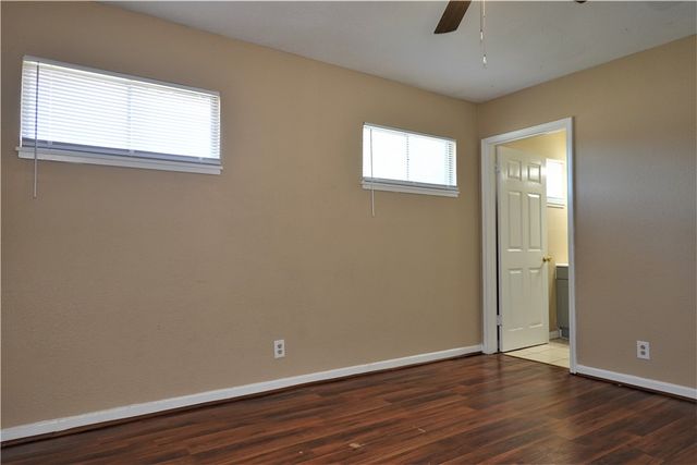 114 Acacia Arch St, Portland, TX 78374