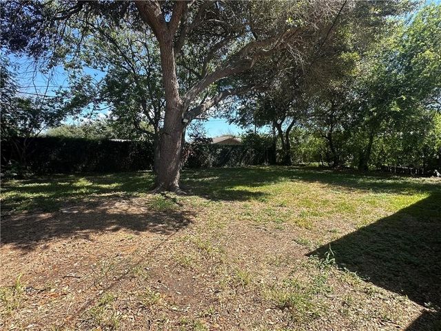 114 Acacia Arch St, Portland, TX 78374