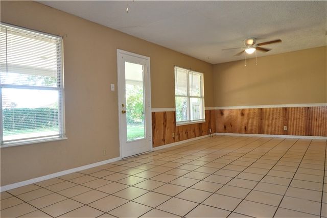 114 Acacia Arch St, Portland, TX 78374