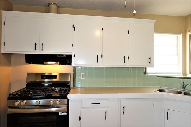 114 Acacia Arch St, Portland, TX 78374