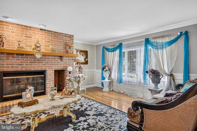 13 WILDERNESS DR, Voorhees, NJ 08043