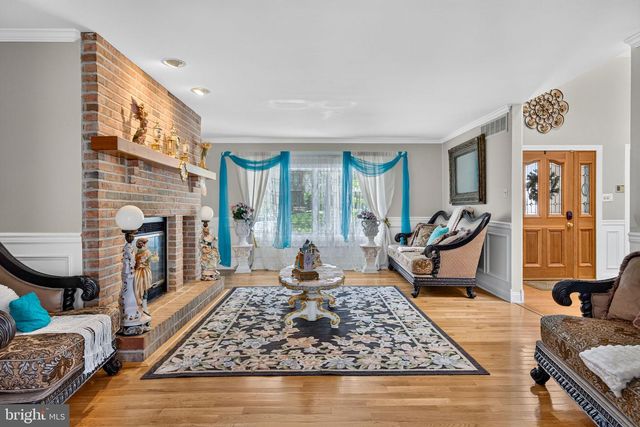 13 WILDERNESS DR, Voorhees, NJ 08043