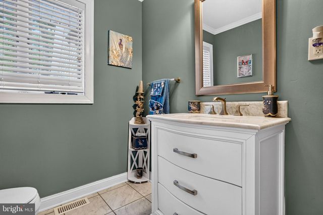 13 WILDERNESS DR, Voorhees, NJ 08043