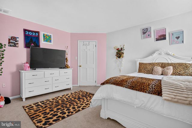 13 WILDERNESS DR, Voorhees, NJ 08043