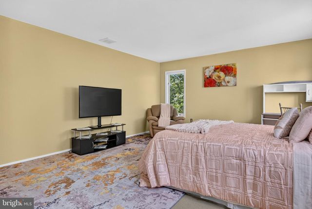 13 WILDERNESS DR, Voorhees, NJ 08043