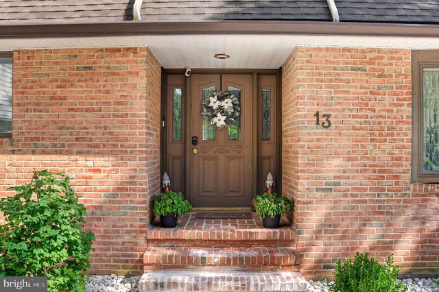 13 WILDERNESS DR, Voorhees, NJ 08043