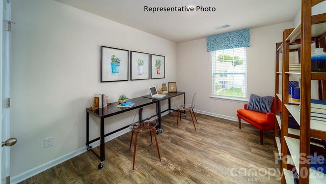 1361 37th Avenue Lane NE, Hickory, NC 28601