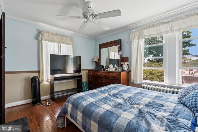 32 W CENTRAL AVE, Paoli, PA 19301