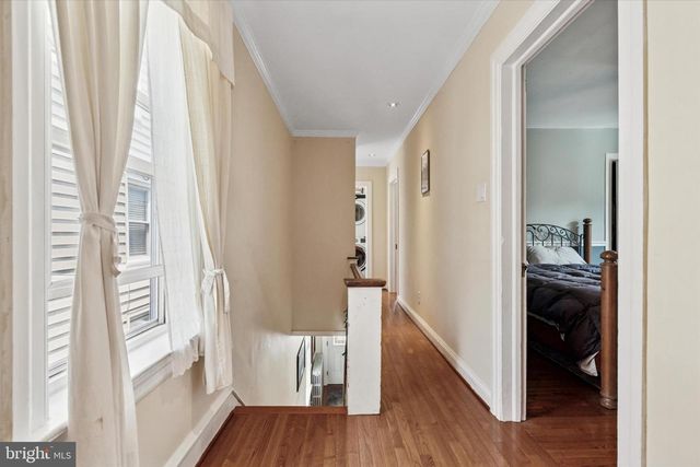 32 W CENTRAL AVE, Paoli, PA 19301