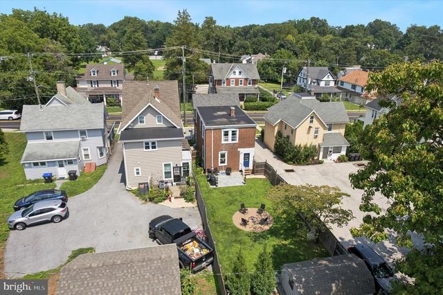 32 W CENTRAL AVE, Paoli, PA 19301