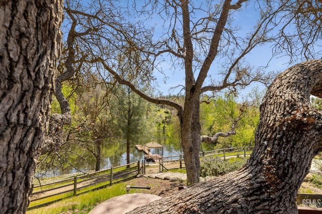 4227 Poso Flat Road, Bakersfield, CA 93308