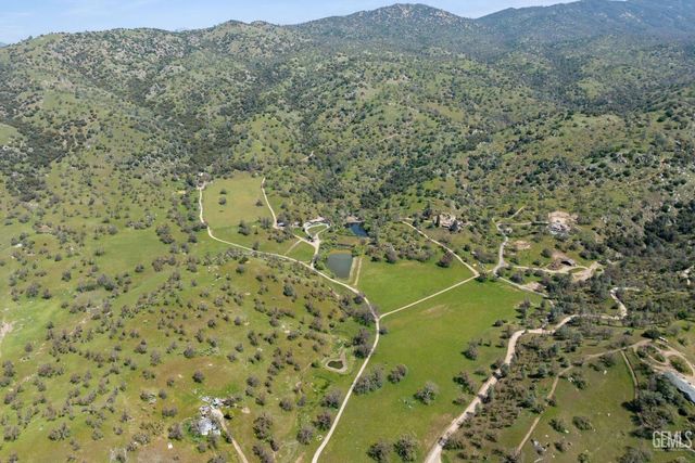 4227 Poso Flat Road, Bakersfield, CA 93308