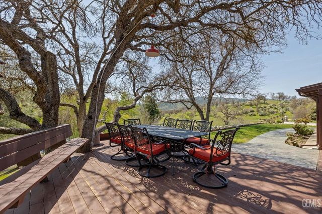 4227 Poso Flat Road, Bakersfield, CA 93308