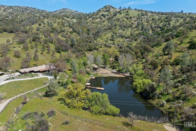 4227 Poso Flat Road, Bakersfield, CA 93308