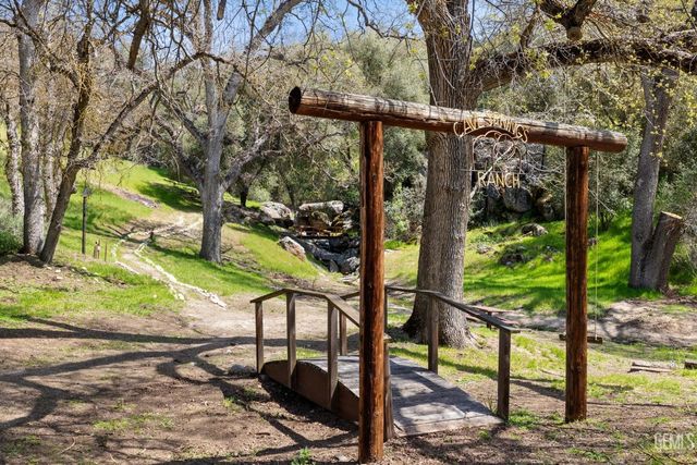 4227 Poso Flat Road, Bakersfield, CA 93308