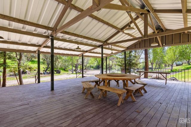 4227 Poso Flat Road, Bakersfield, CA 93308