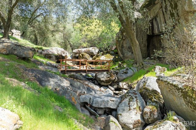 4227 Poso Flat Road, Bakersfield, CA 93308