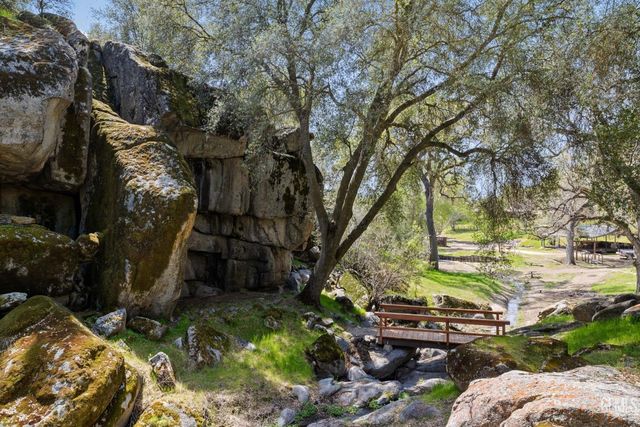 4227 Poso Flat Road, Bakersfield, CA 93308