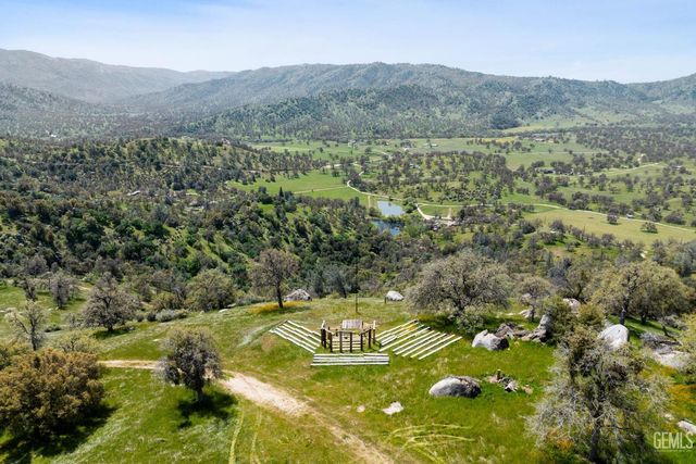 4227 Poso Flat Road, Bakersfield, CA 93308