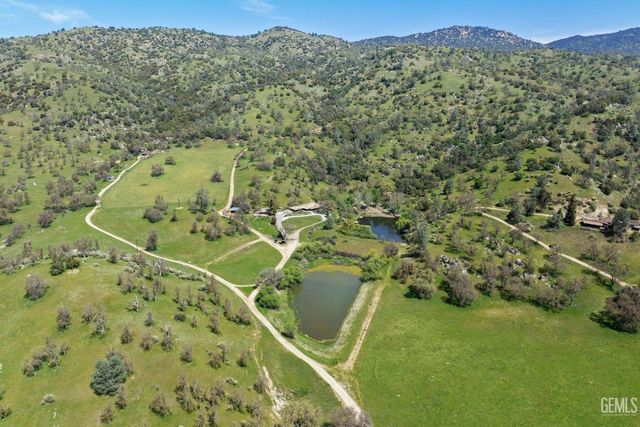 4227 Poso Flat Road, Bakersfield, CA 93308