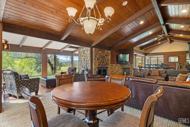 4227 Poso Flat Road, Bakersfield, CA 93308