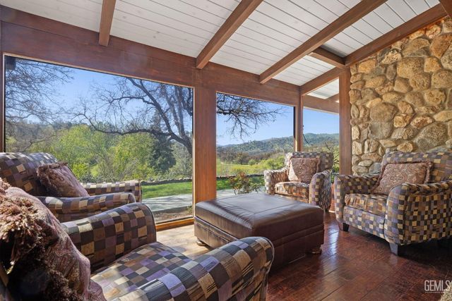 4227 Poso Flat Road, Bakersfield, CA 93308