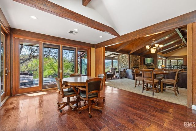 4227 Poso Flat Road, Bakersfield, CA 93308